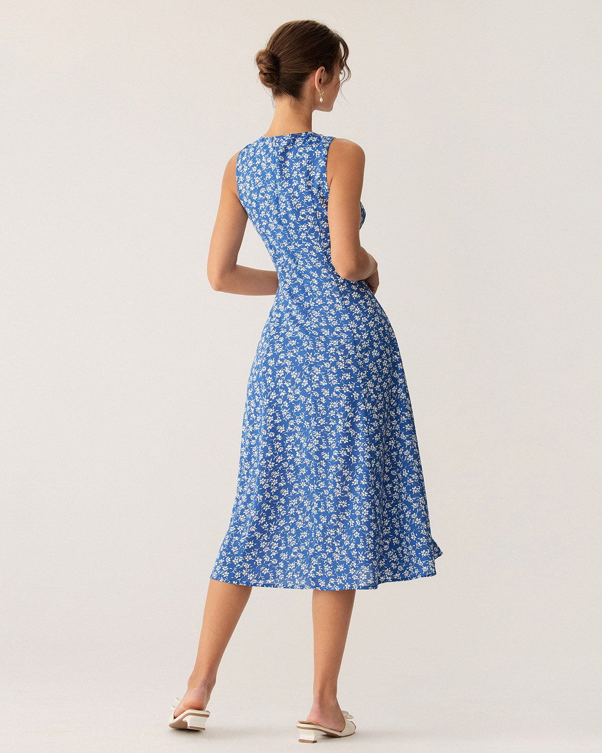 Blue Floral V Neck Sleeveless Midi Dress