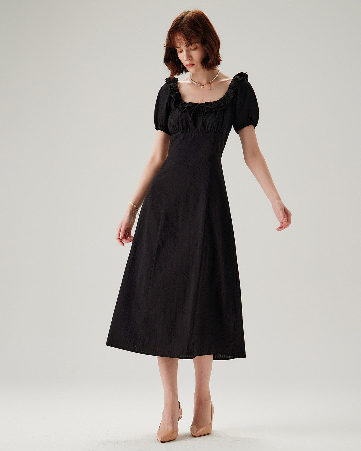 Black Embroidery Puffed Sleeve Maxi Dress